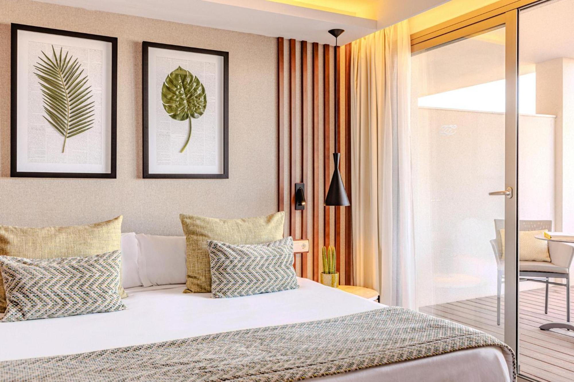 Penthouse One-Bedroom Suite